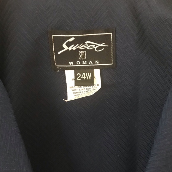 Women’s Skirt and jacket - Picture 3 of 5